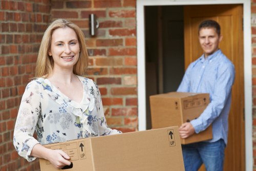 Mobile self storage unit delivery in Blackfen residential area